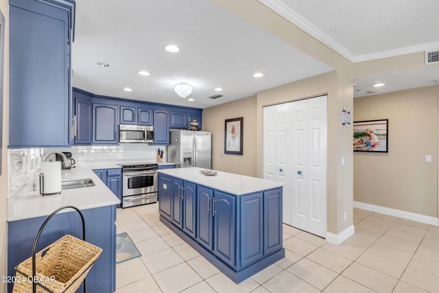 701 N Atlantic Ave Apt 203, New Smyrna Beach, FL 32169