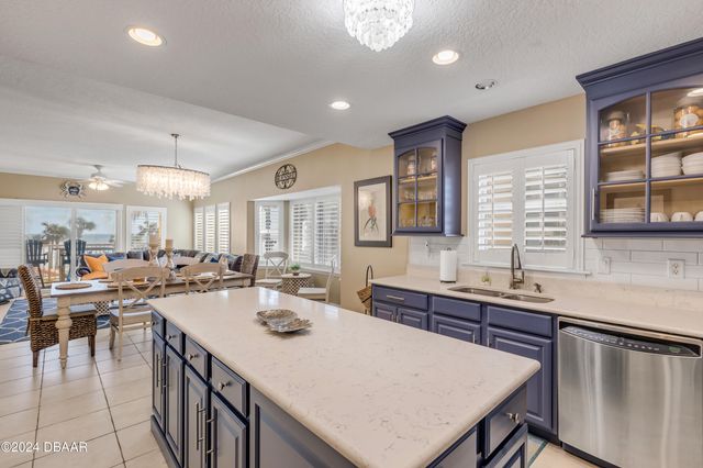701 N Atlantic Ave Apt 203, New Smyrna Beach, FL 32169