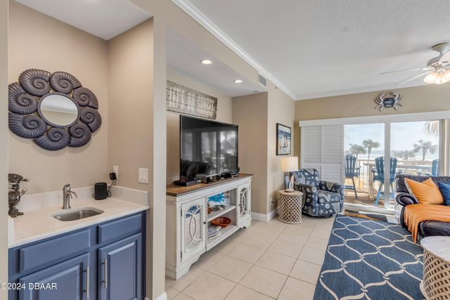 701 N Atlantic Ave Apt 203, New Smyrna Beach, FL 32169