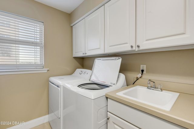 701 N Atlantic Ave Apt 203, New Smyrna Beach, FL 32169