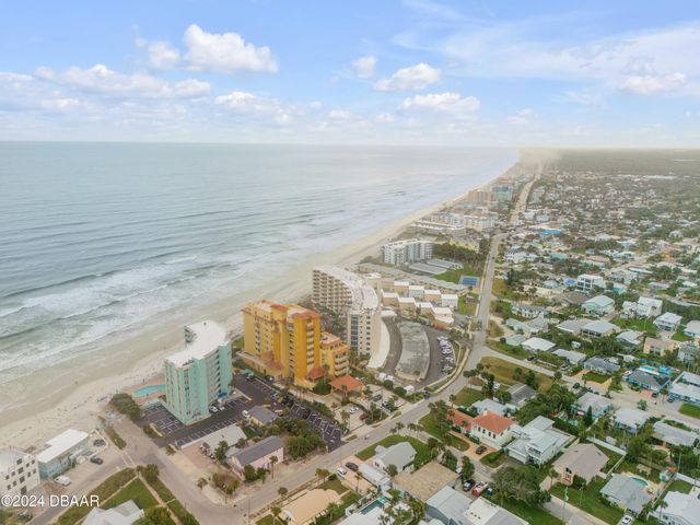 701 N Atlantic Ave Apt 203, New Smyrna Beach, FL 32169