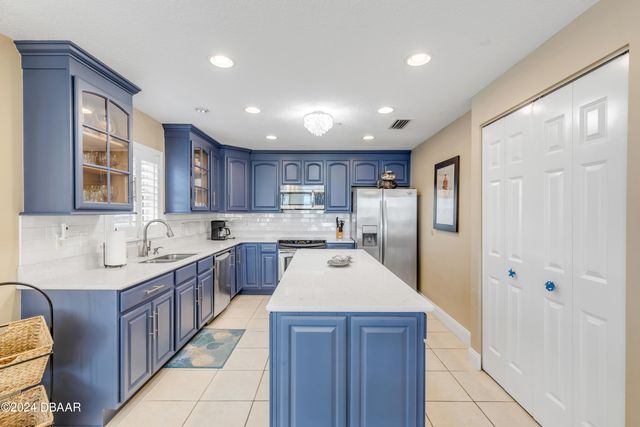 701 N Atlantic Ave Apt 203, New Smyrna Beach, FL 32169