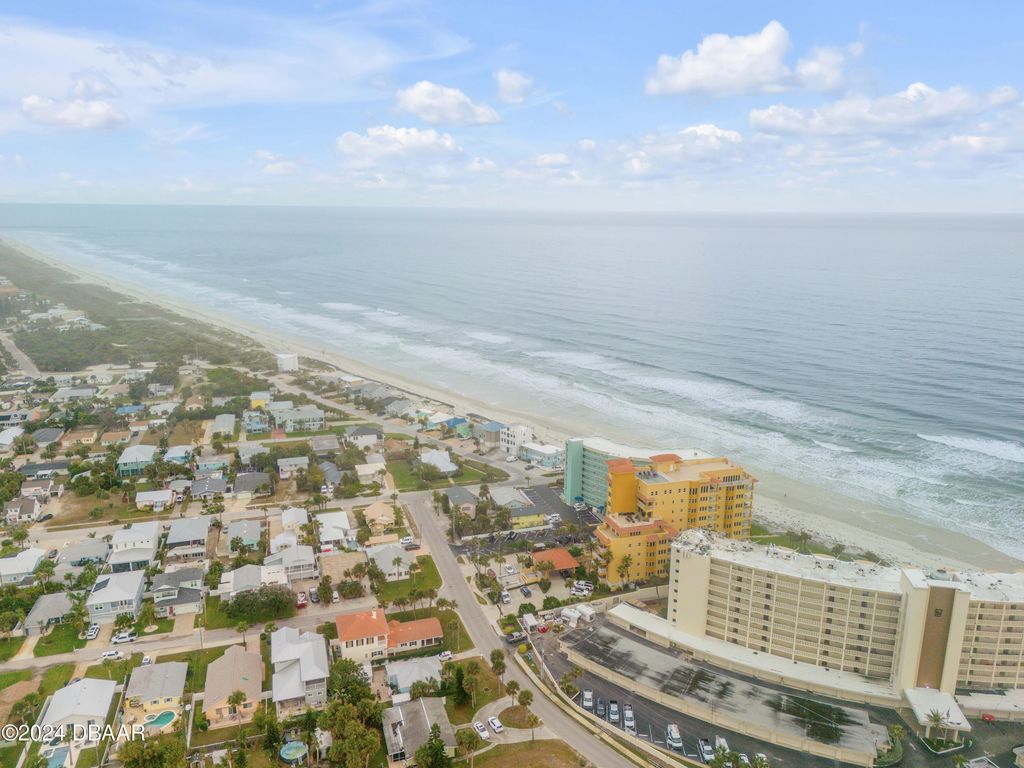 701 N Atlantic Ave Apt 203, New Smyrna Beach, FL 32169