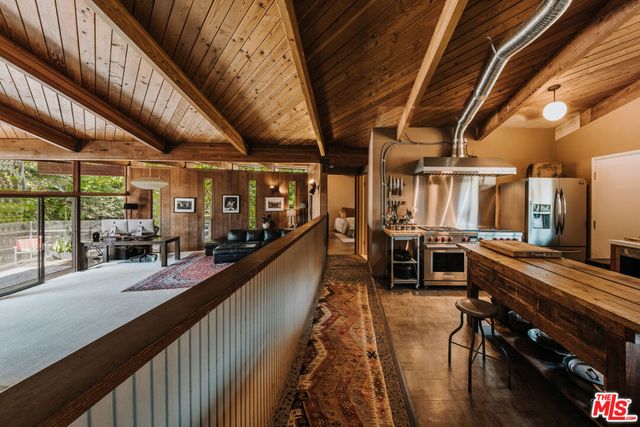 630 Hightree Road, Santa Monica, CA 90402