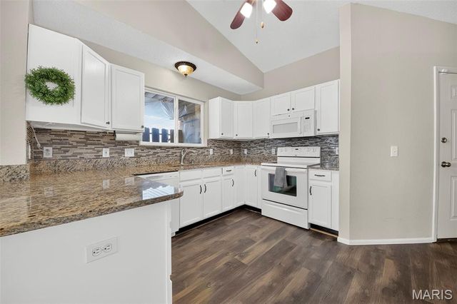 36 Lienemann Court 51, St Peters, MO 63303