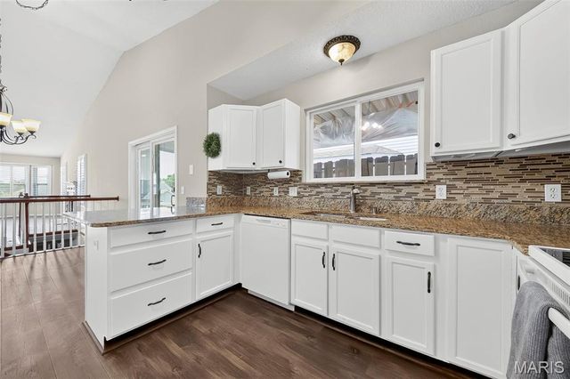36 Lienemann Court 51, St Peters, MO 63303