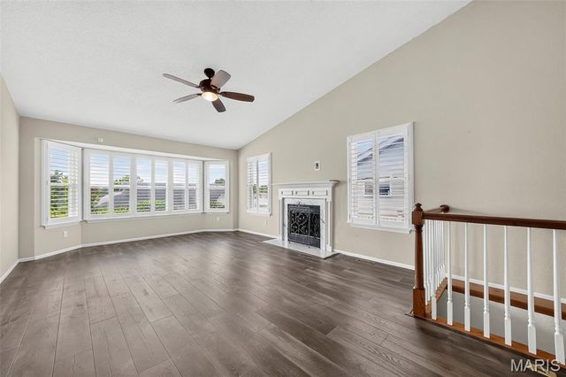 36 Lienemann Court 51, St Peters, MO 63303