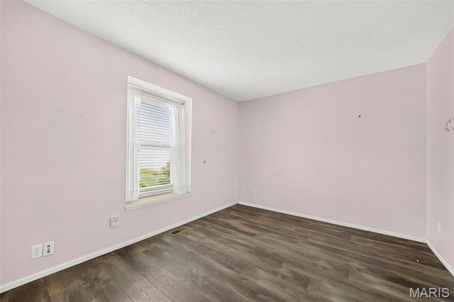 36 Lienemann Court 51, St Peters, MO 63303