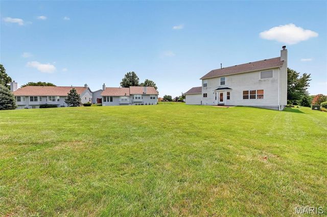 36 Lienemann Court 51, St Peters, MO 63303