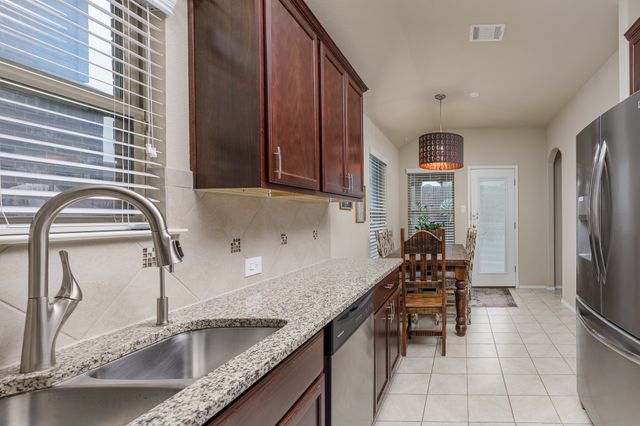 8908 Tenderfoot Lane, Aubrey, TX 76227