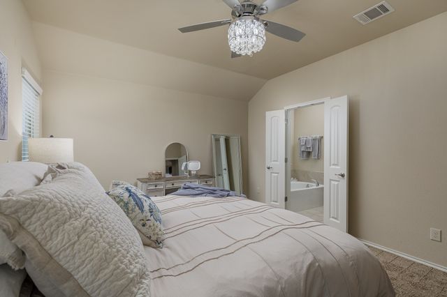 8908 Tenderfoot Lane, Aubrey, TX 76227