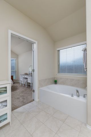 8908 Tenderfoot Lane, Aubrey, TX 76227