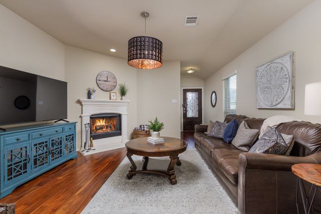 8908 Tenderfoot Lane, Aubrey, TX 76227