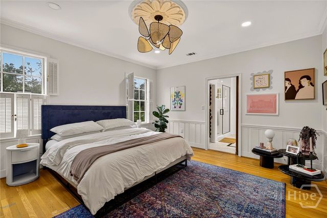 1 E 51st Street, Savannah, GA 31405