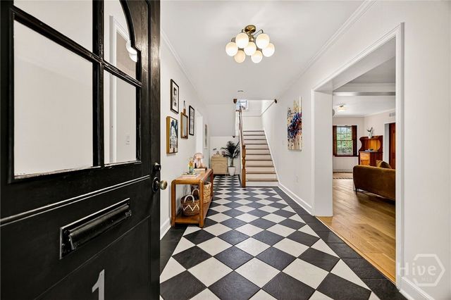 1 E 51st Street, Savannah, GA 31405