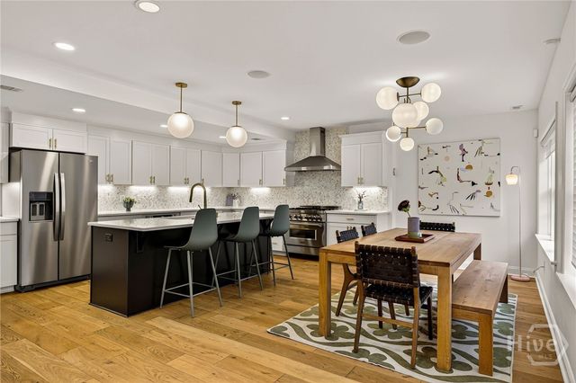 1 E 51st Street, Savannah, GA 31405