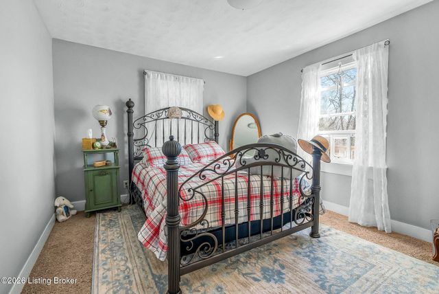 319 N 1st St, Bardstown, KY 40004