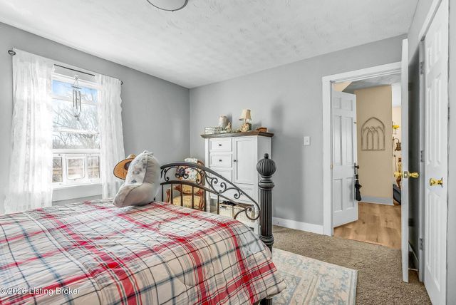 319 N 1st St, Bardstown, KY 40004