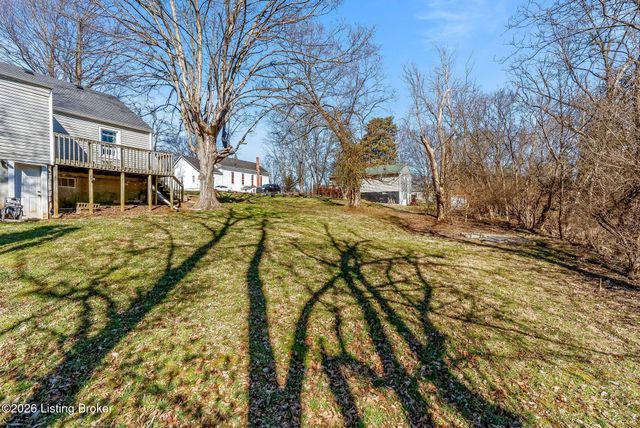 319 N 1st St, Bardstown, KY 40004