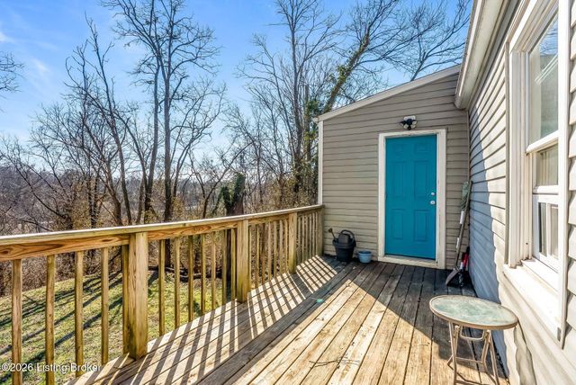 319 N 1st St, Bardstown, KY 40004