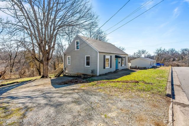 319 N 1st St, Bardstown, KY 40004