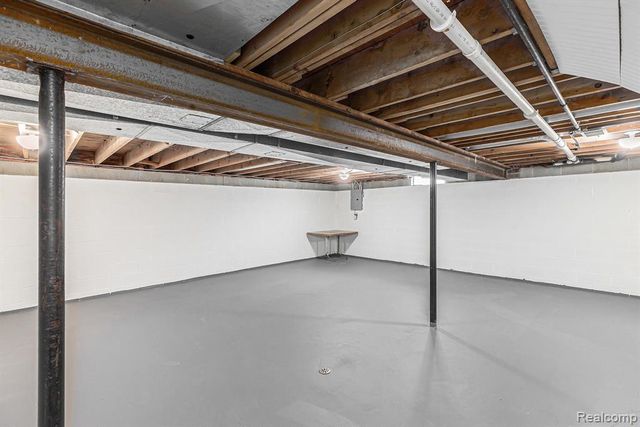 7725 Mary Lou Court, Shelby Twp, MI 48317