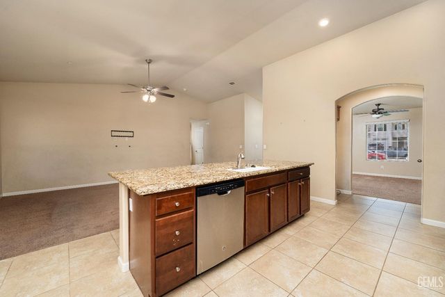 13612 Star Shine Drive, Bakersfield, CA 93314