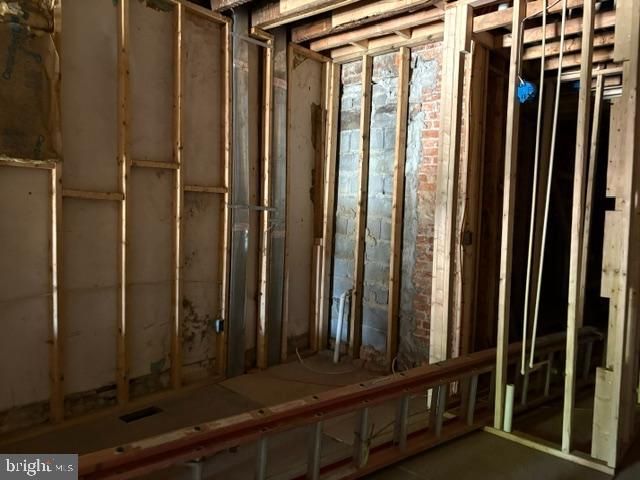 2006 W NORTH AVE, Baltimore, MD 21217