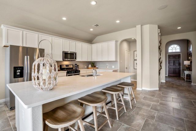 137 Spring Edge Drive, Montgomery, TX 77356