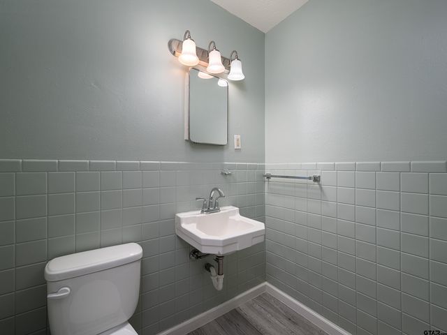 3000 Brookdale, Tyler, TX 75701