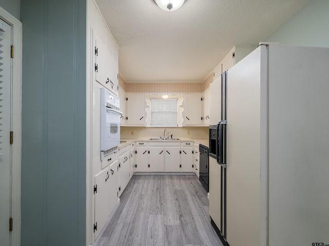 3000 Brookdale, Tyler, TX 75701