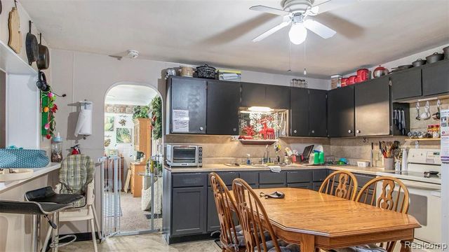 51230 Willis Road, Belleville, MI 48111