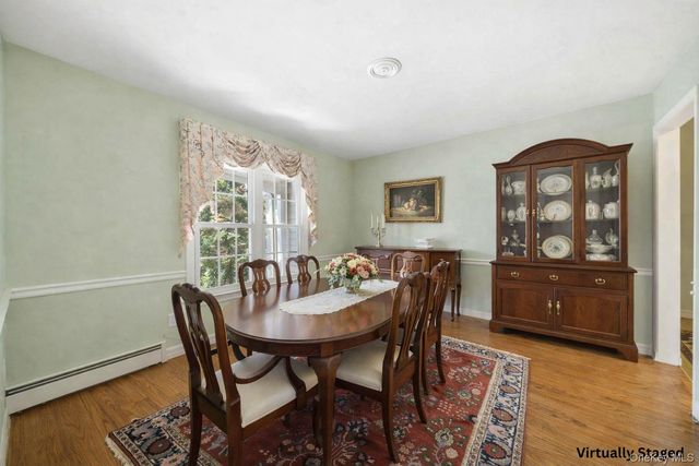 7 Great Neck Court, Huntington, NY 11743