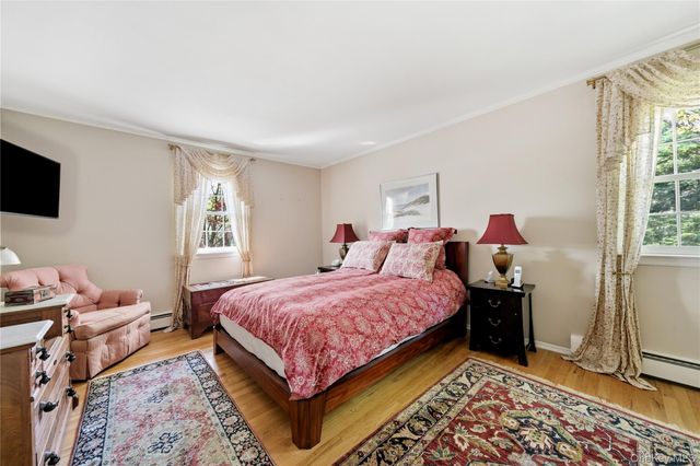 7 Great Neck Court, Huntington, NY 11743