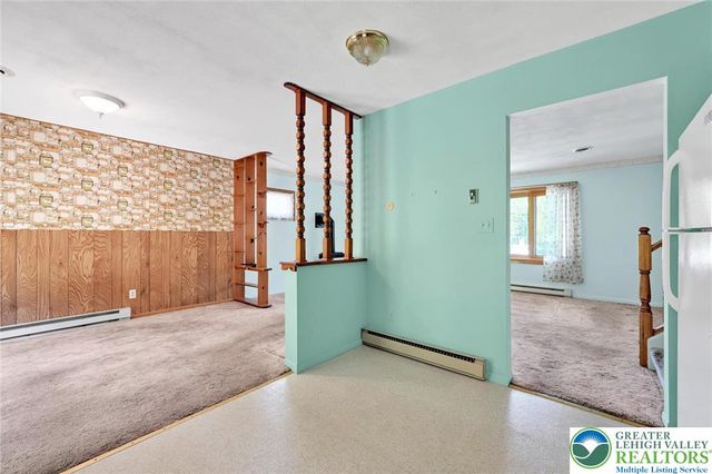 2346 Polk Valley Road, Lower Saucon Twp, PA 18055