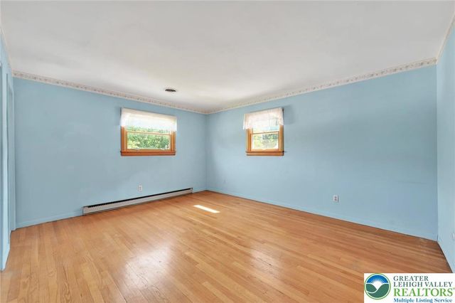 2346 Polk Valley Road, Lower Saucon Twp, PA 18055