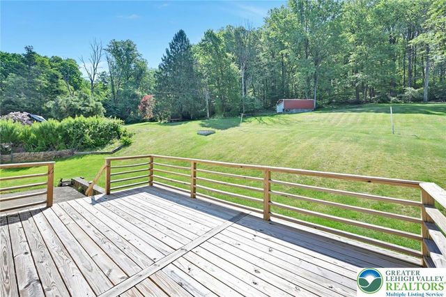 2346 Polk Valley Road, Lower Saucon Twp, PA 18055