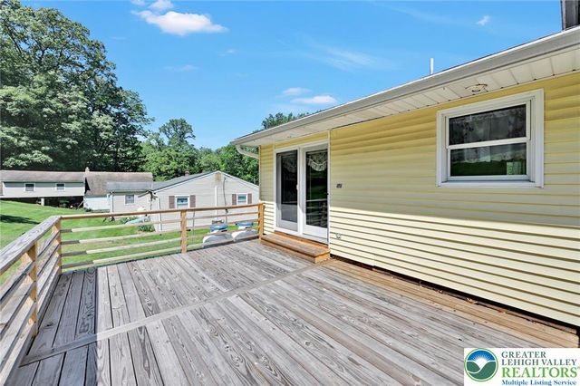 2346 Polk Valley Road, Lower Saucon Twp, PA 18055