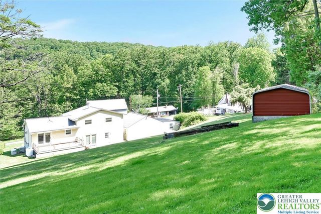 2346 Polk Valley Road, Lower Saucon Twp, PA 18055