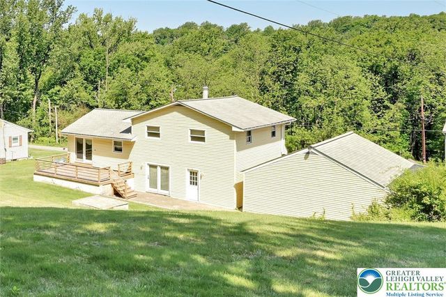 2346 Polk Valley Road, Lower Saucon Twp, PA 18055
