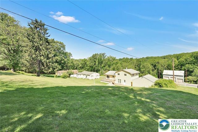 2346 Polk Valley Road, Lower Saucon Twp, PA 18055