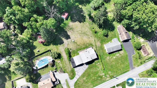 2346 Polk Valley Road, Lower Saucon Twp, PA 18055
