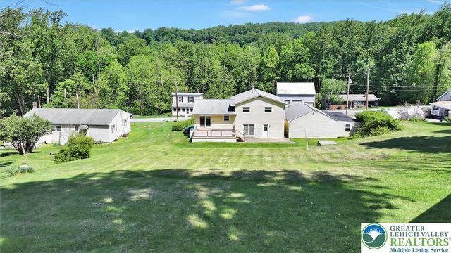 2346 Polk Valley Road, Lower Saucon Twp, PA 18055