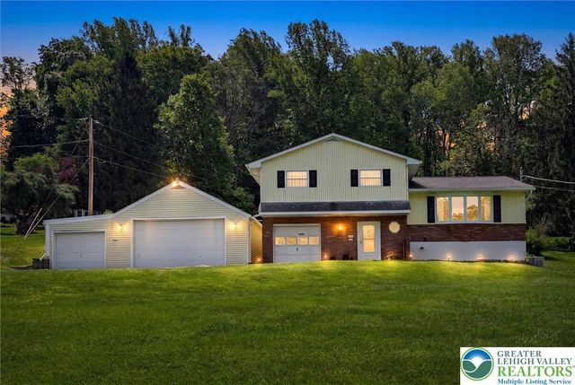 2346 Polk Valley Road, Lower Saucon Twp, PA 18055