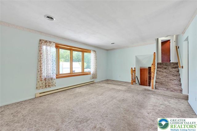 2346 Polk Valley Road, Lower Saucon Twp, PA 18055