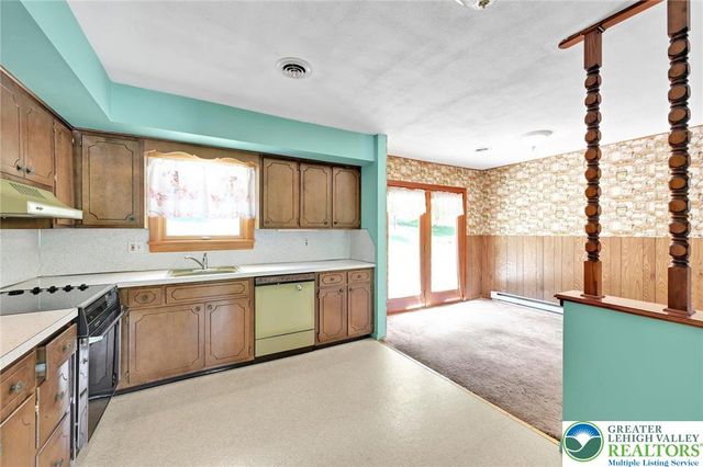 2346 Polk Valley Road, Lower Saucon Twp, PA 18055