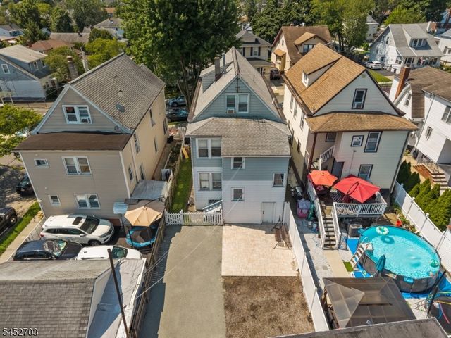 4 Gillies St, Clifton City, NJ 07013