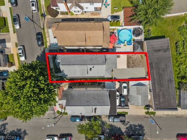 4 Gillies St, Clifton City, NJ 07013