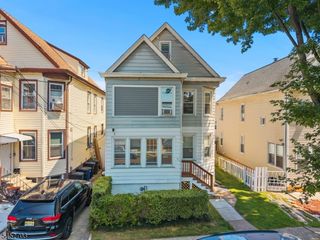 4 Gillies St, Clifton City, NJ 07013