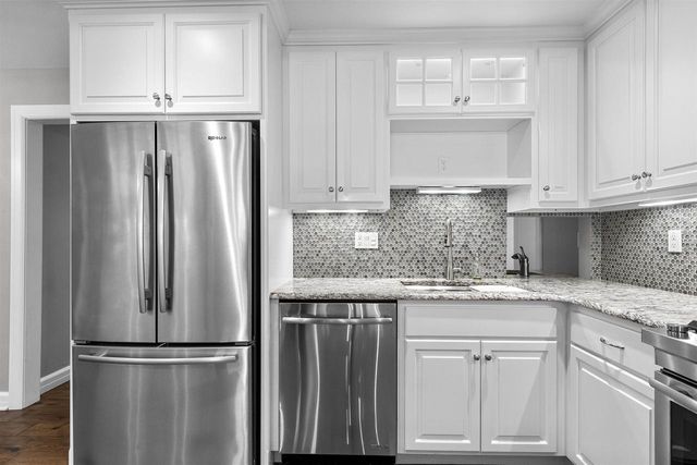 112 WEBSTER HEIGHTS DRIVE, Green Bay, WI 54301